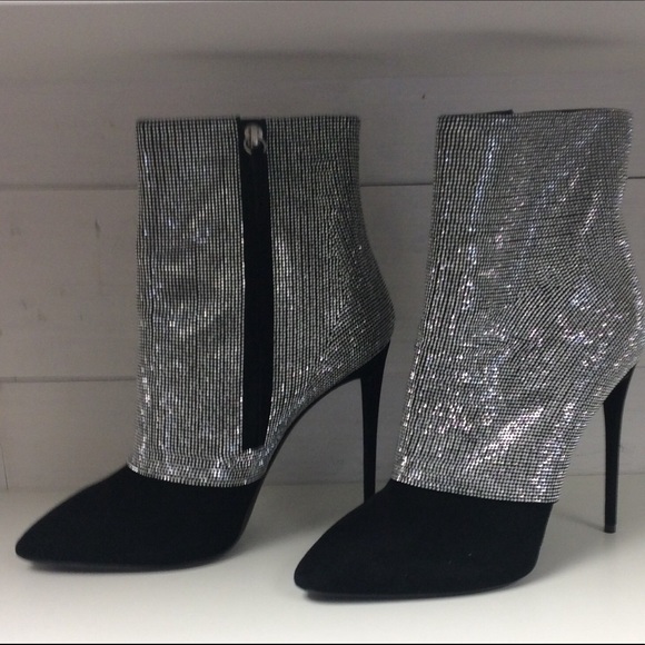 Giuseppe Zanotti Olinda Suede Crystal Ankle Boots - Picture 4 of 8
